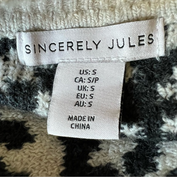 Sincerely Jules Black & White Leopard Print Sweater Size Small - Picture 4 of 5